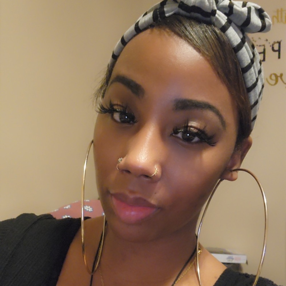 Meet your Posher, Jacqueline